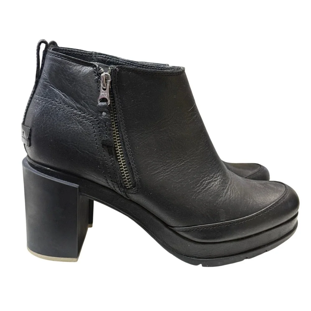 Sorel 9.5 Blake Bootie Black Leather Block Heel Zip Ankle Waterproof Moto Rocker